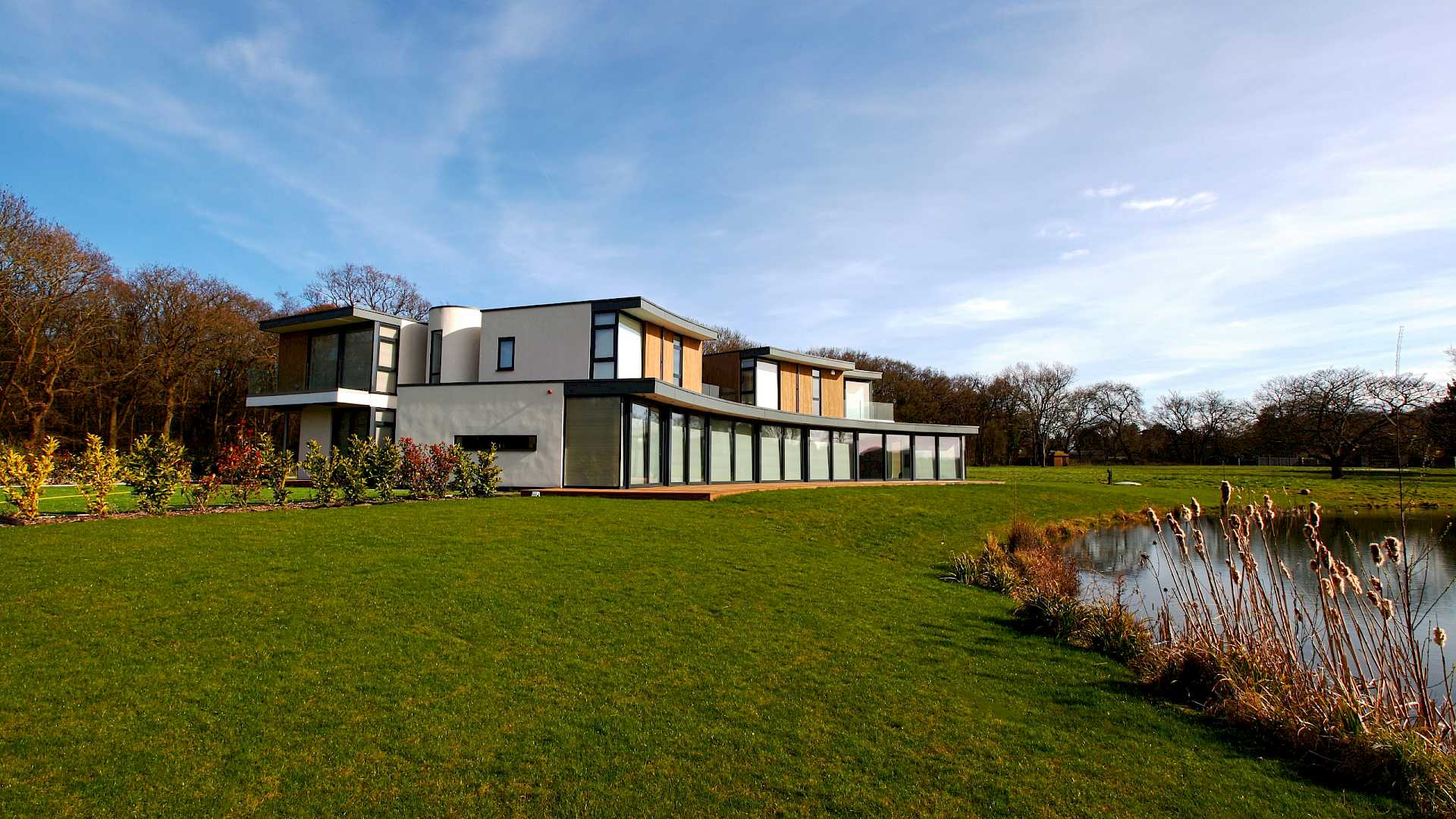Project image 1 for Imagine This project - Lutron Lighting Control - Perfect Solution for Lakeside Home