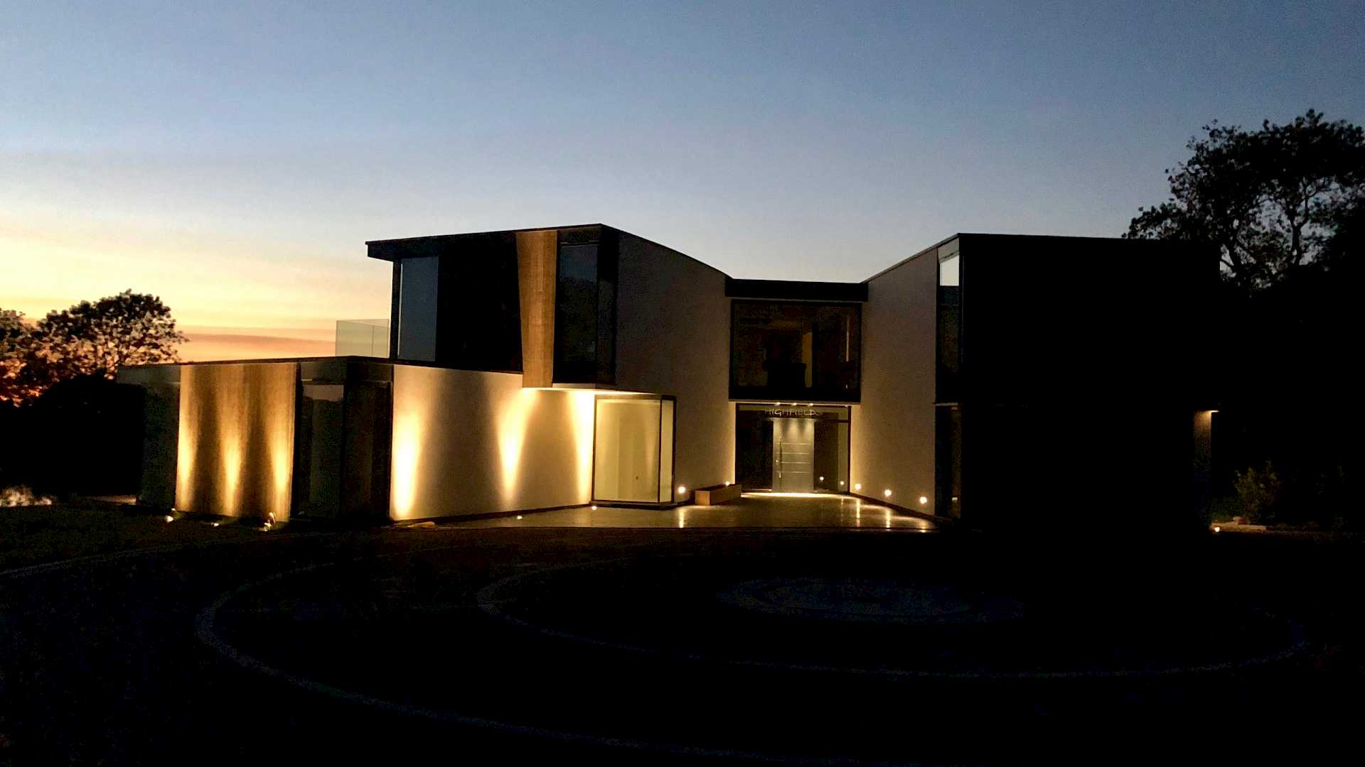 Project image 1 for Imagine This project - Lutron Lighting Control - Perfect Solution for Lakeside Home
