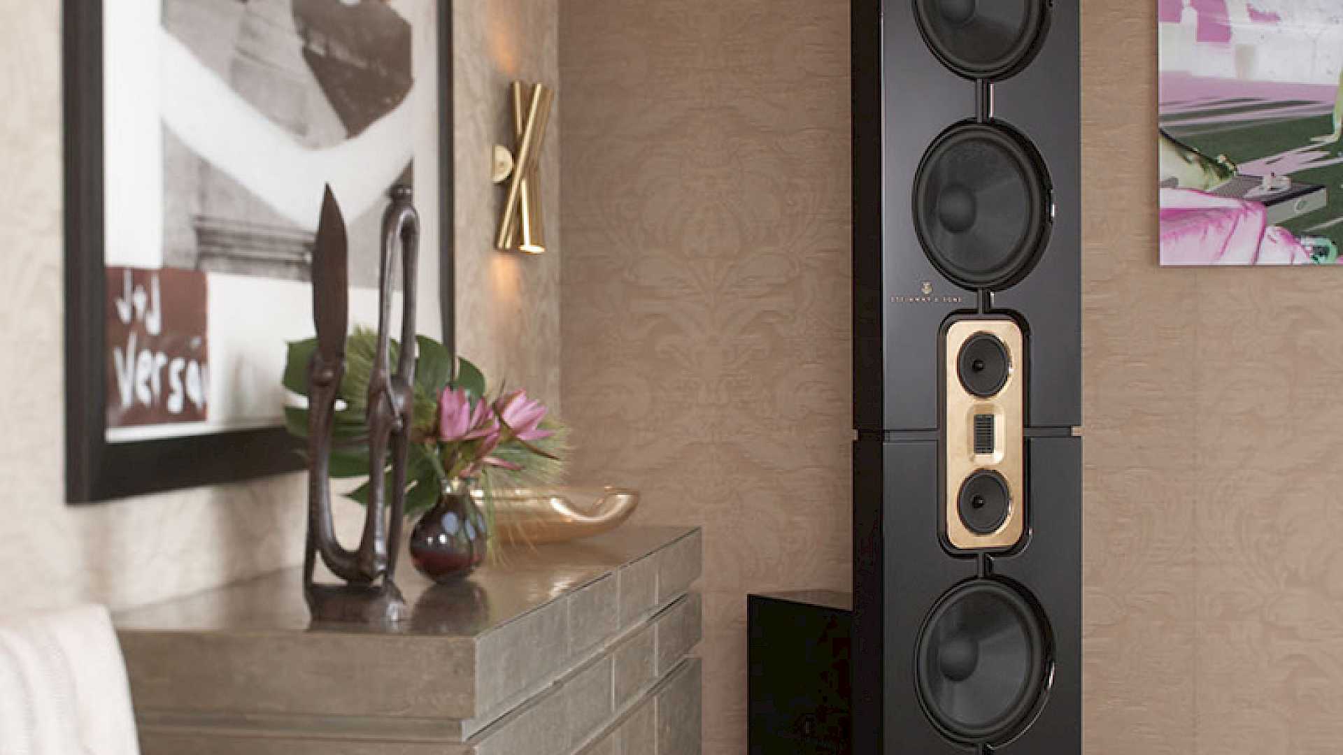 Steinway Lyngdorf Loudspeaker in Luxury Living Room