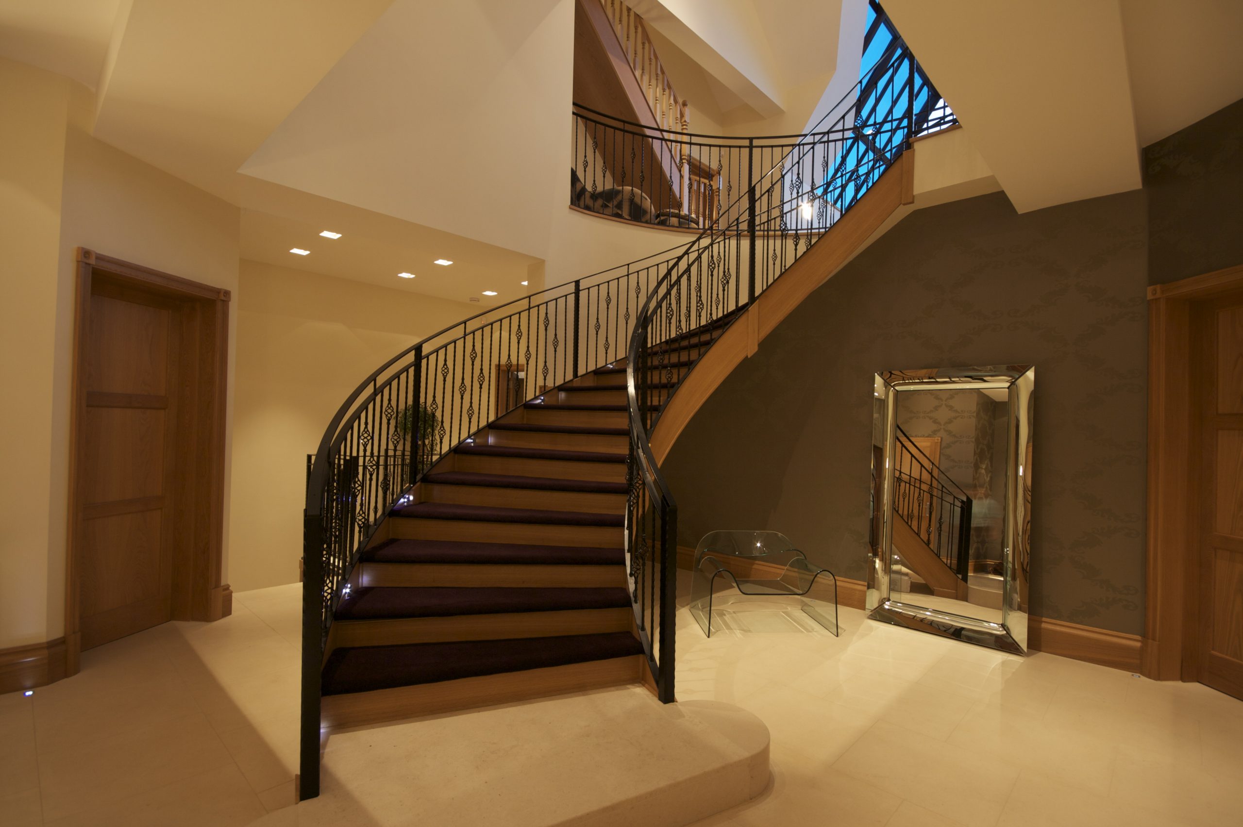 Staircase with smart home lighting